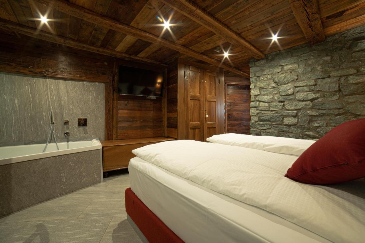 Hotel Cafe Quinson Relais De Charme Morgex Exterior foto